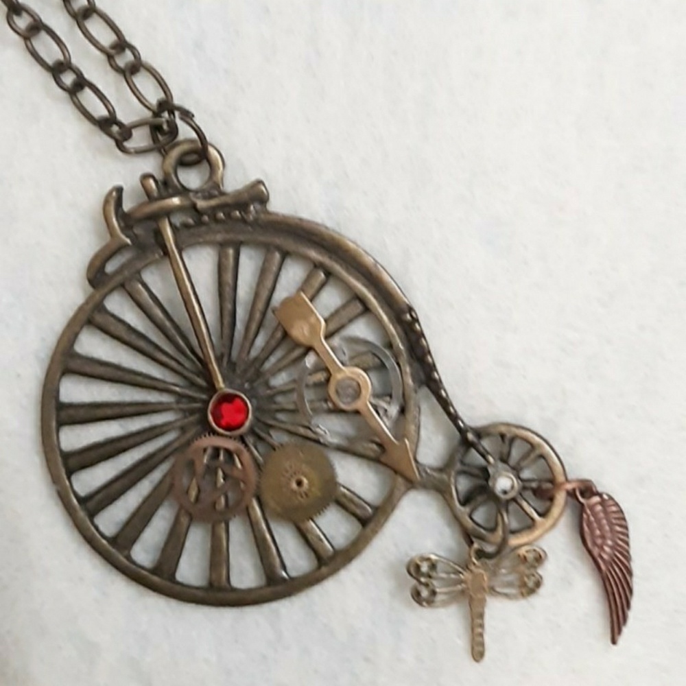 STEAMPUNK STYLE  NECKLACE